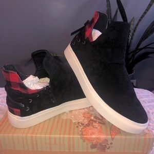 ✨Size 7✨ Very G Kimmie Zip Up Bootie